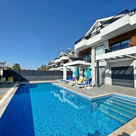 Nokta Park I 4+1 Villa, Oezel Havuzlu Βίλα Φετιγιέ