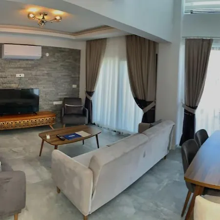 Nokta Park I 4+1 Villa, Oezel Havuzlu * Φετιγιέ